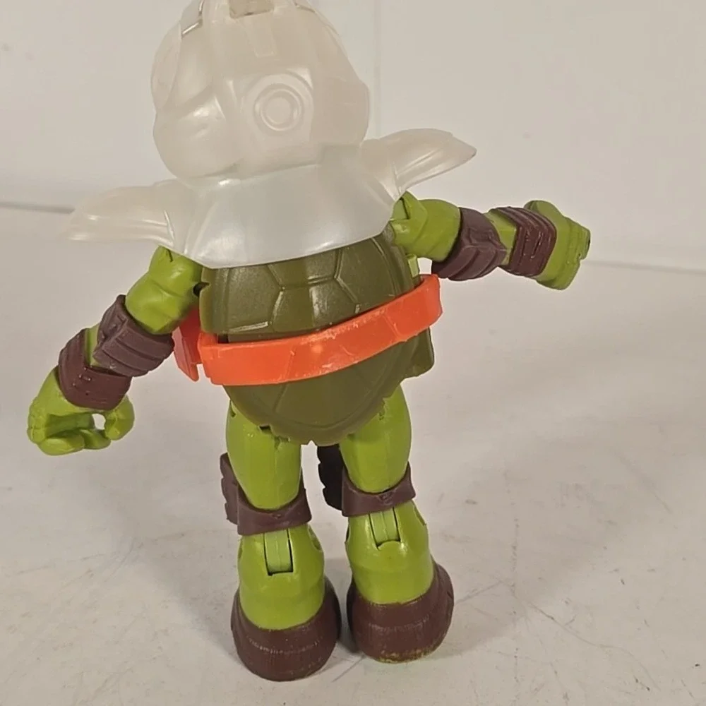 Teenage Mutant‎ Ninja Turtles TMNT Dim X Space Gear Michelangelo –Space Traveler